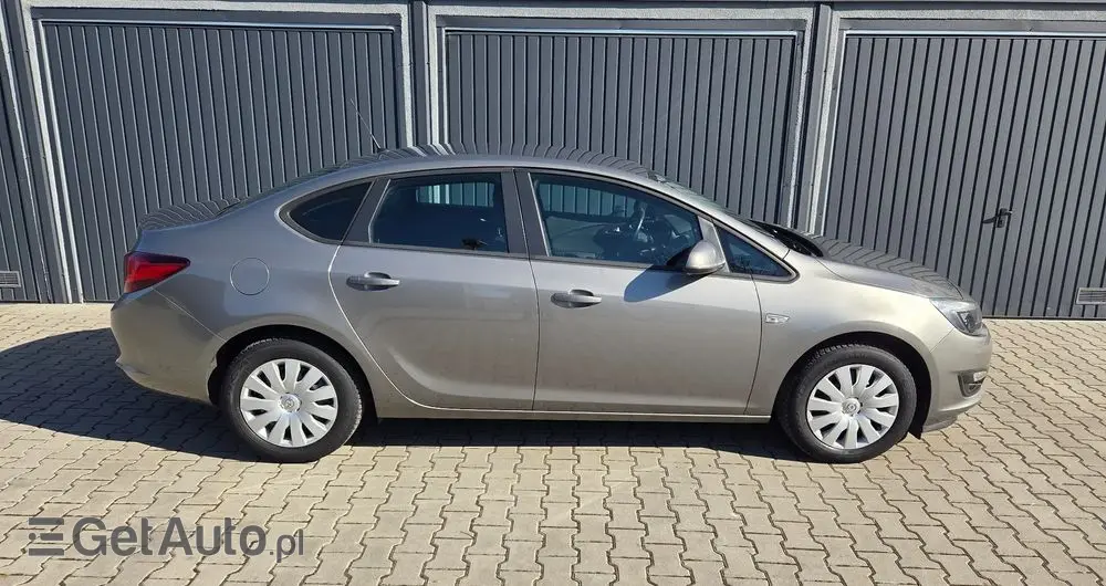 OPEL Astra 1.6 Business EU6