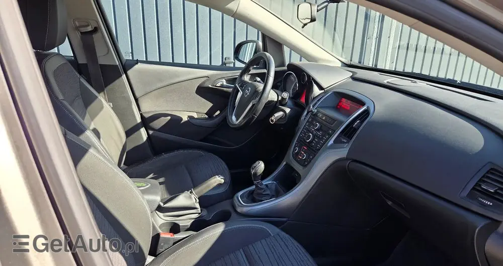 OPEL Astra 1.6 Business EU6