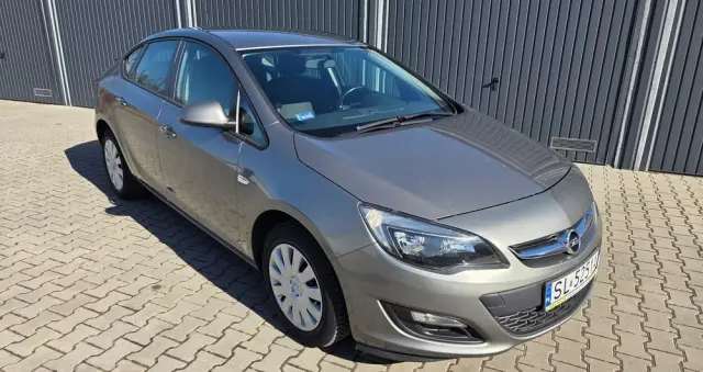 OPEL Astra 1.6 Business EU6