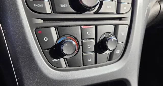 OPEL Astra 1.6 Business EU6