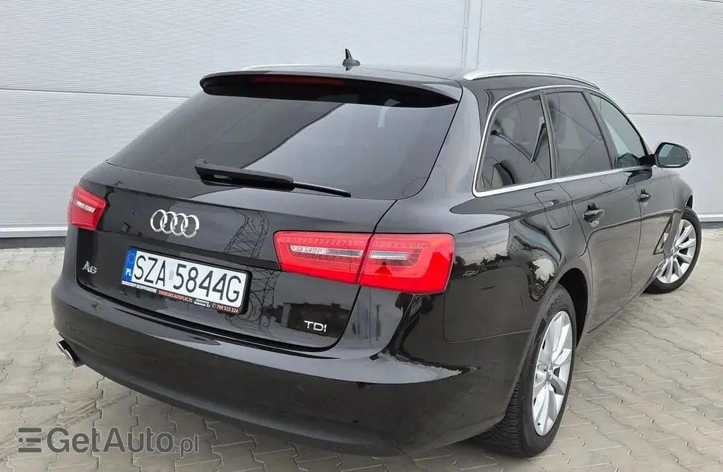 AUDI A6 