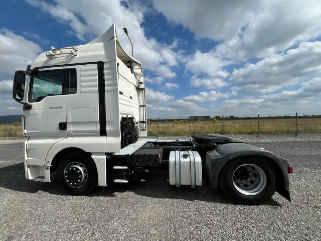 MAN MAN TGX 18.460 / ADR / RETARDER / NISKI PRZEBIEG 