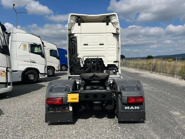 MAN MAN TGX 18.460 / ADR / RETARDER / NISKI PRZEBIEG 