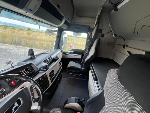 MAN MAN TGX 18.460 / ADR / RETARDER / NISKI PRZEBIEG 