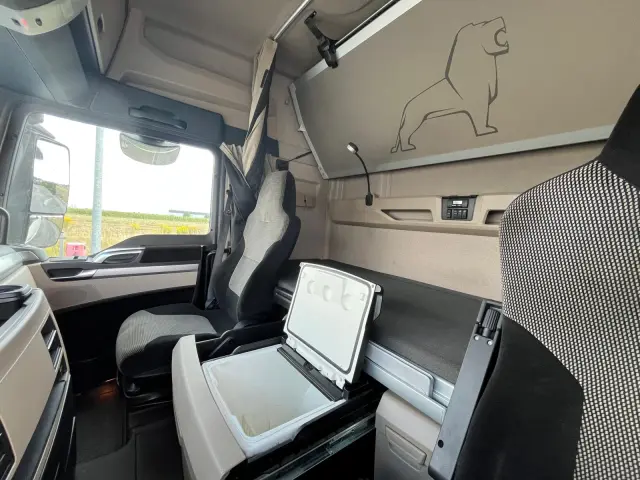 MAN MAN TGX 18.460 / ADR / RETARDER / NISKI PRZEBIEG 