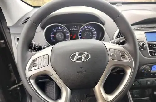 HYUNDAI Ix35 