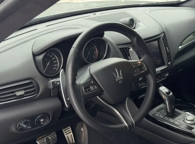 MASERATI Levante S Q4 GranSport