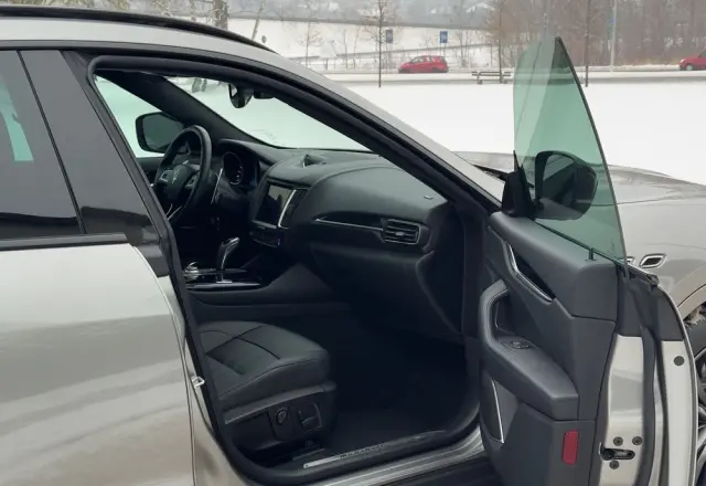 MASERATI Levante S Q4 GranSport