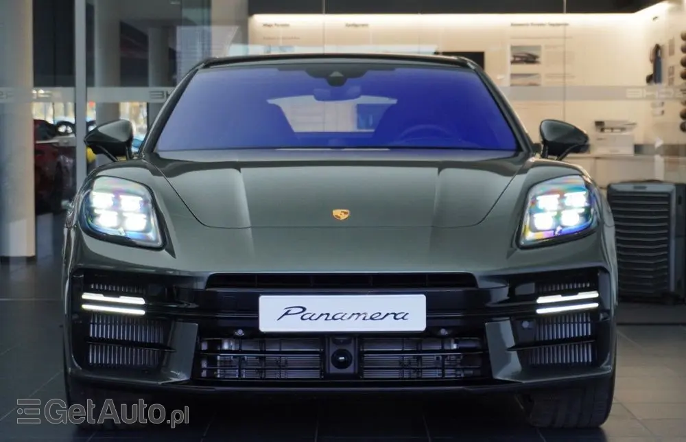 PORSCHE Panamera GTS