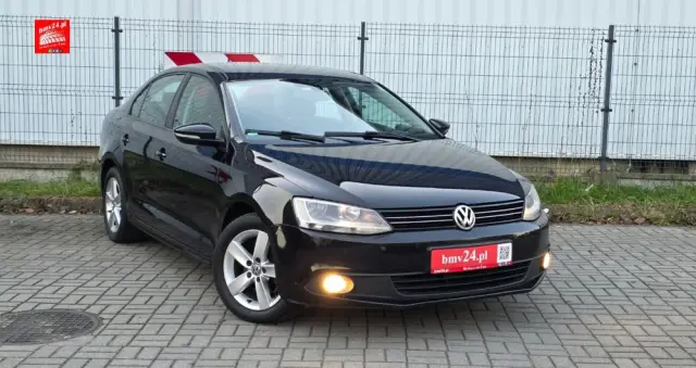 VOLKSWAGEN Jetta 1.2 TSI Comfortline Perfectline