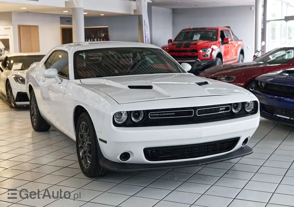 DODGE Challenger Automatik SXT Plus