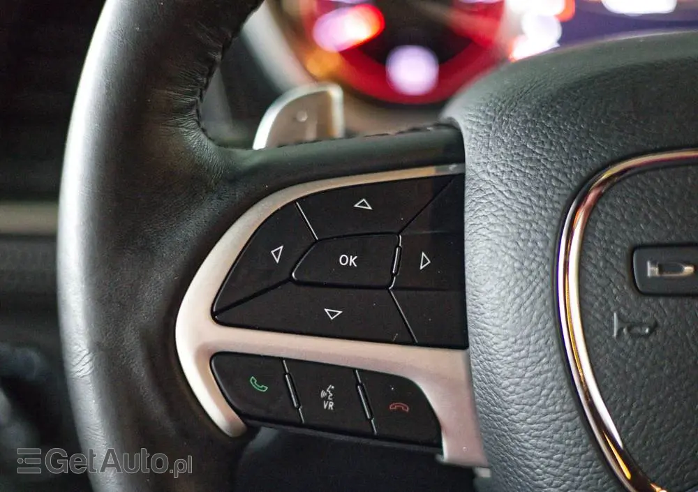 DODGE Challenger Automatik SXT Plus