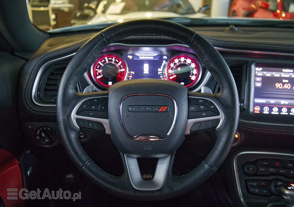 DODGE Challenger Automatik SXT Plus