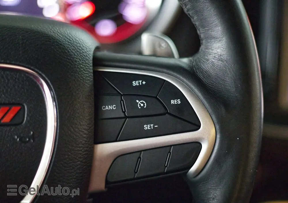 DODGE Challenger Automatik SXT Plus