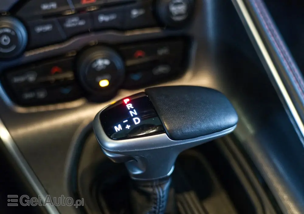 DODGE Challenger Automatik SXT Plus