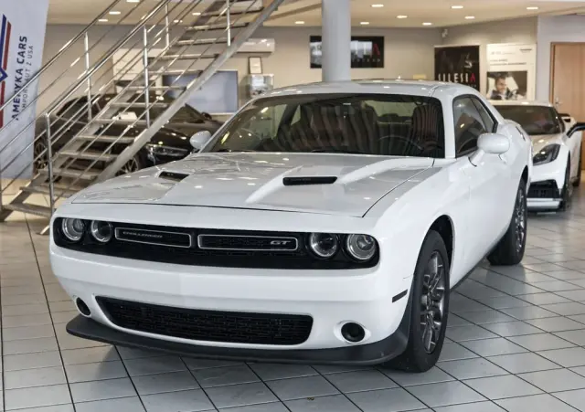 DODGE Challenger Automatik SXT Plus