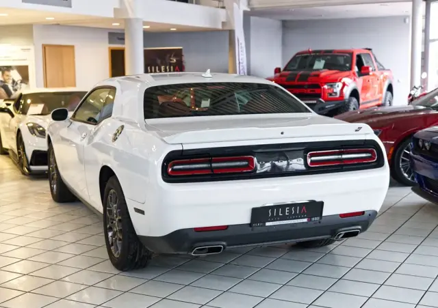 DODGE Challenger Automatik SXT Plus