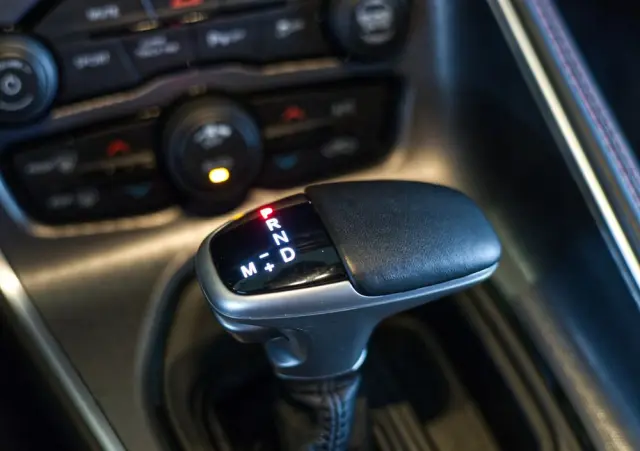 DODGE Challenger Automatik SXT Plus