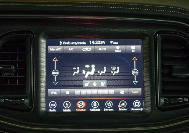 DODGE Challenger Automatik SXT Plus