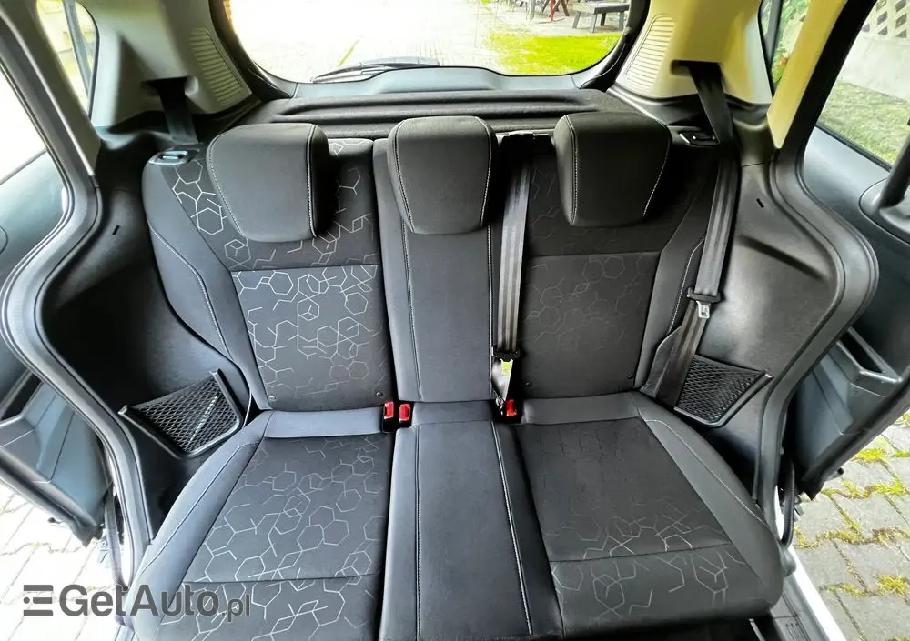 FORD B-MAX 1.4 Titanium