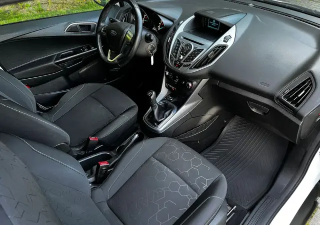 FORD B-MAX 1.4 Titanium