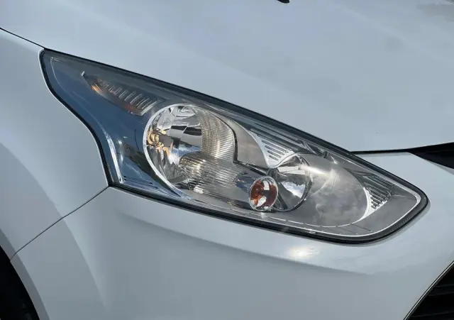 FORD B-MAX 1.4 Titanium