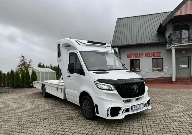 MERCEDES-BENZ SPRINTER 
