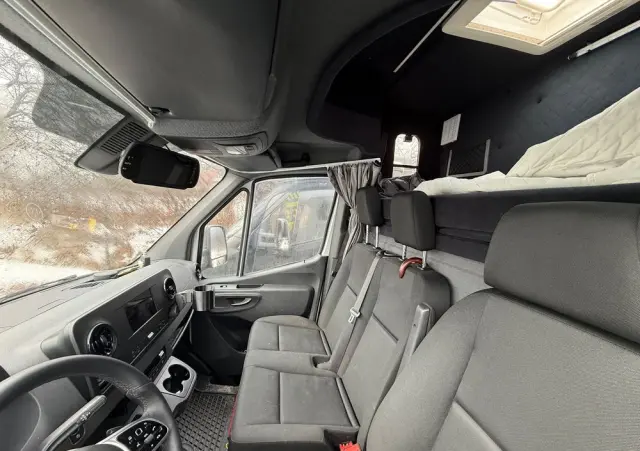 MERCEDES-BENZ SPRINTER 