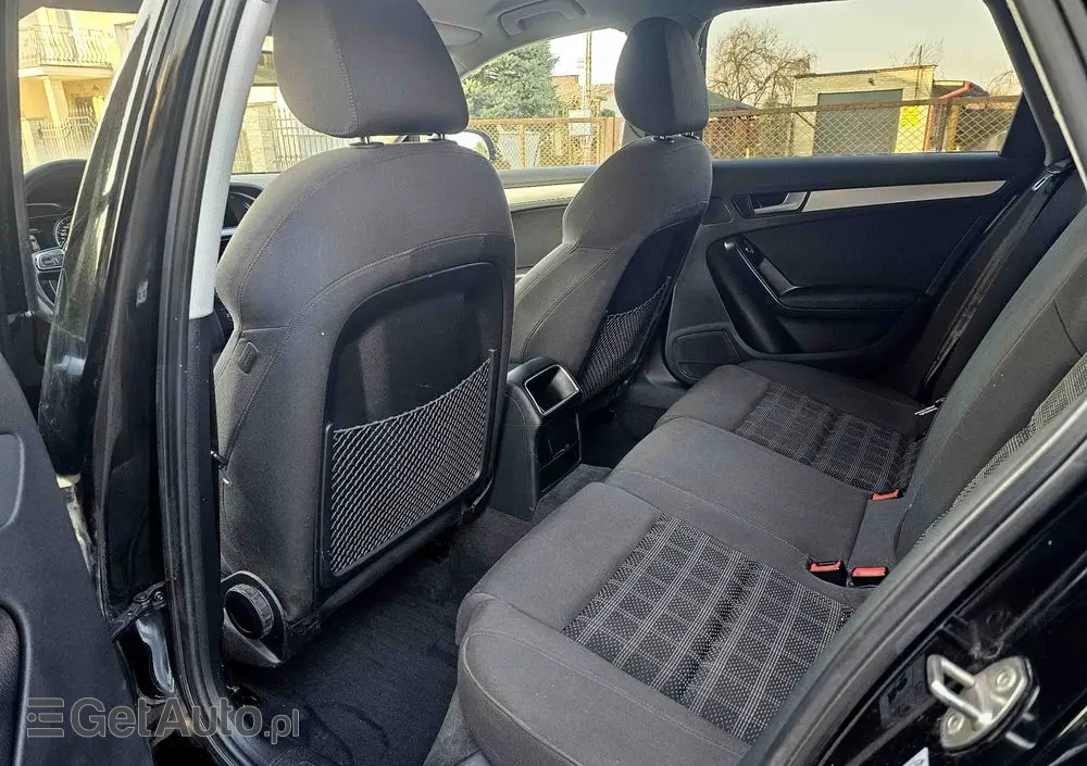 AUDI A4 Avant 2.0 TDI DPF quattro Attraction