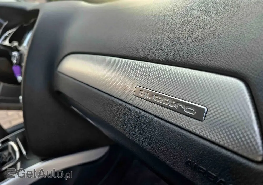 AUDI A4 Avant 2.0 TDI DPF quattro Attraction