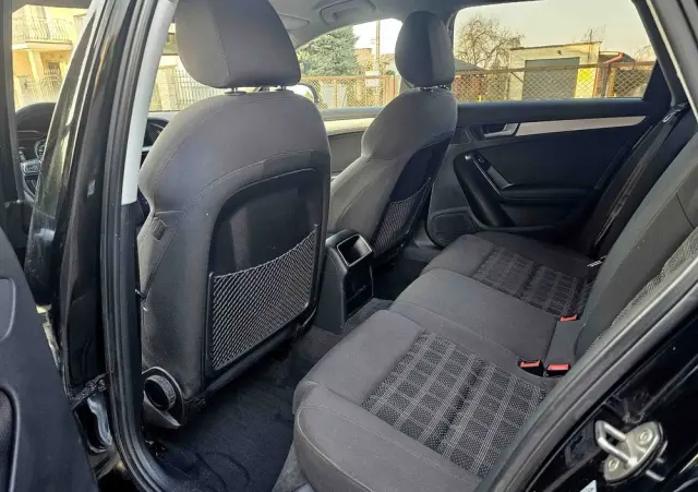 AUDI A4 Avant 2.0 TDI DPF quattro Attraction