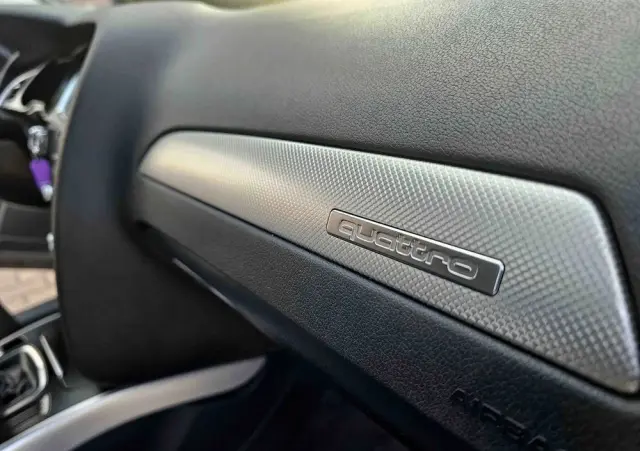 AUDI A4 Avant 2.0 TDI DPF quattro Attraction