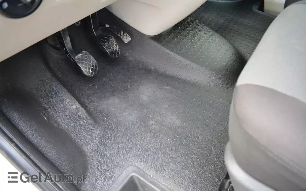 VOLKSWAGEN TRANSPORTER T6 DOKA 