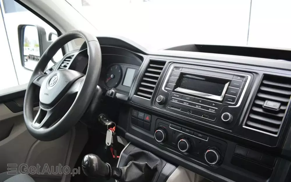 VOLKSWAGEN TRANSPORTER T6 DOKA 