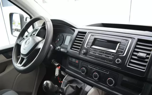 VOLKSWAGEN TRANSPORTER T6 DOKA 