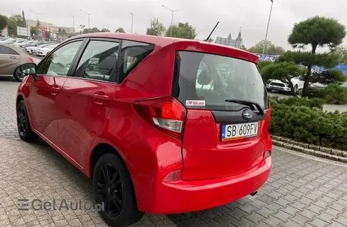 SUBARU Trezia 