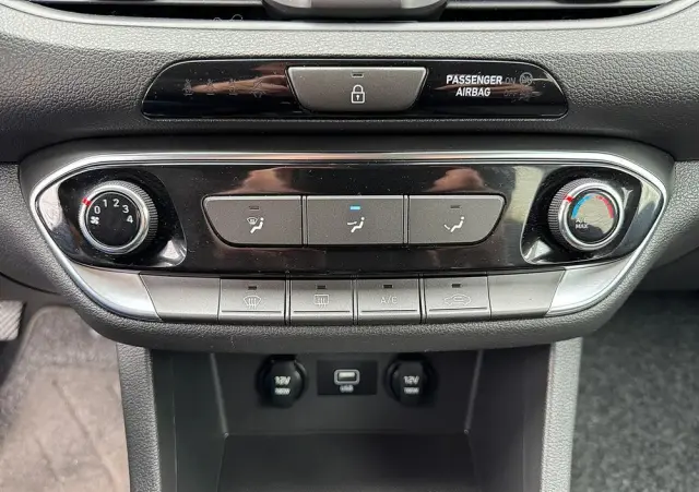 HYUNDAI I30 1.0 T-GDI Classic +