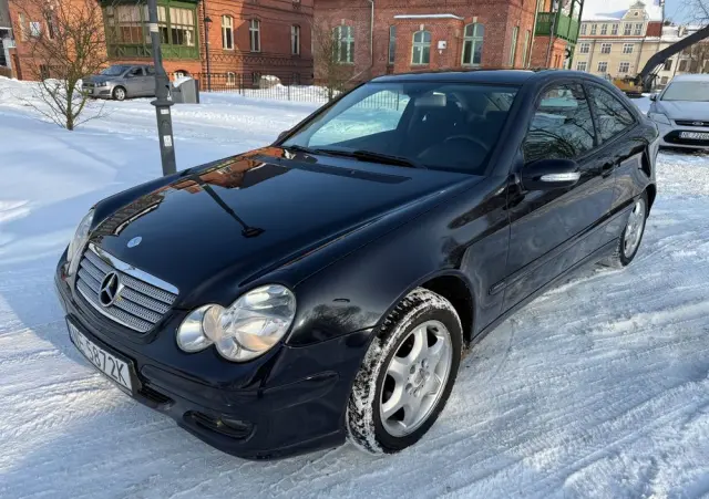 MERCEDES-BENZ Klasa C 180 Kompressor Sportcoupe