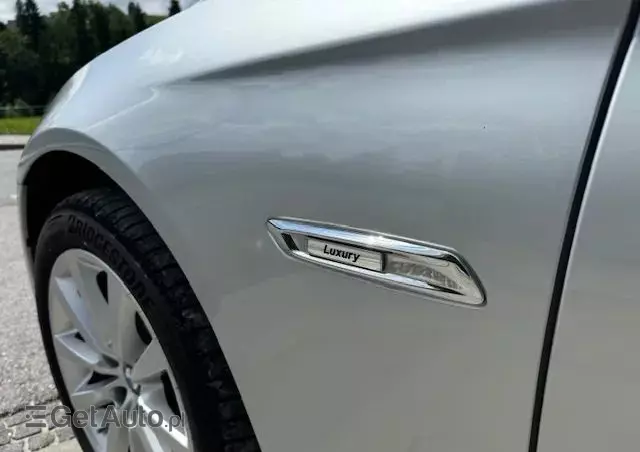 BMW Seria 5 525d xDrive Luxury Line