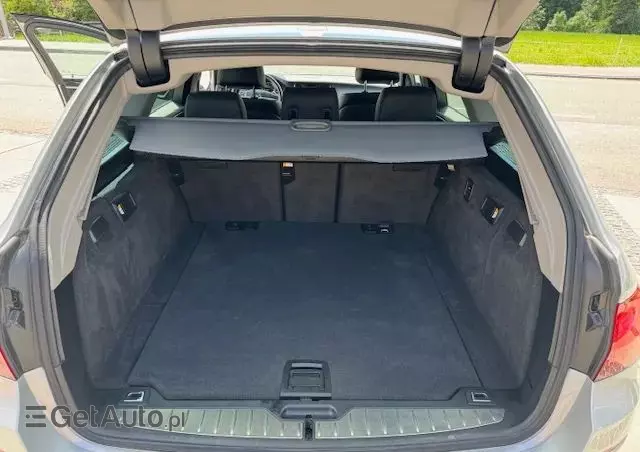 BMW Seria 5 525d xDrive Luxury Line