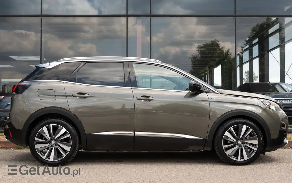 PEUGEOT 3008 1.6 PureTech Hybrid PHEV Active Pack S&S EAT8
