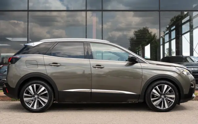 PEUGEOT 3008 1.6 PureTech Hybrid PHEV Active Pack S&S EAT8