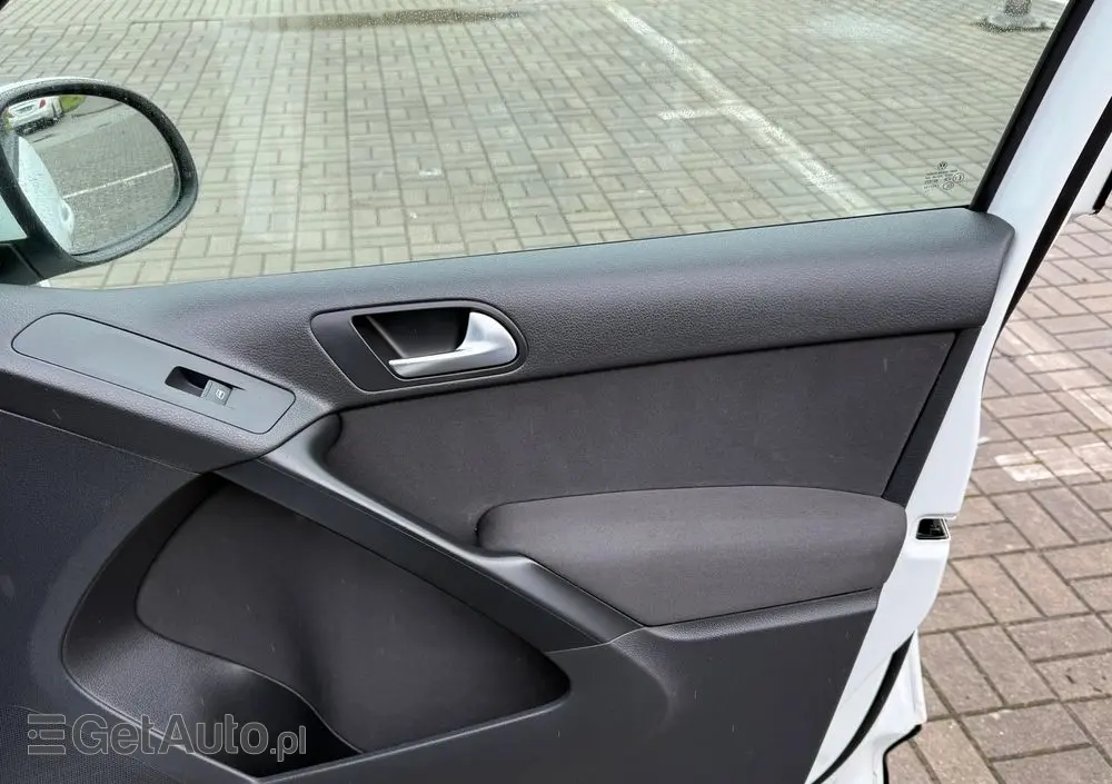 VOLKSWAGEN Tiguan 2.0 TDI DPF BlueMotion Technology Exclusive