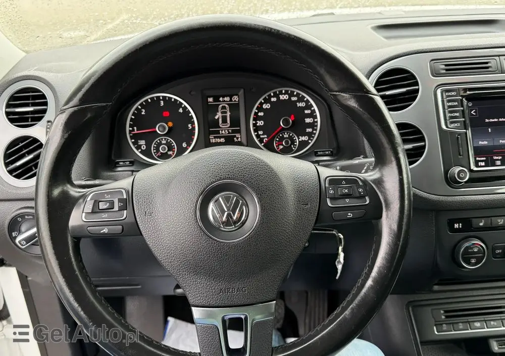 VOLKSWAGEN Tiguan 2.0 TDI DPF BlueMotion Technology Exclusive