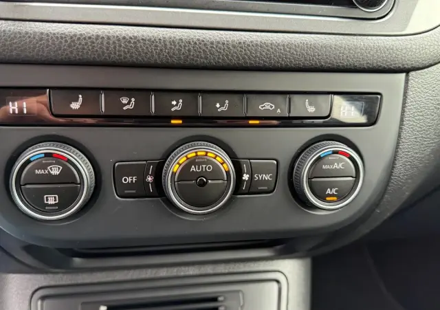 VOLKSWAGEN Tiguan 2.0 TDI DPF BlueMotion Technology Exclusive