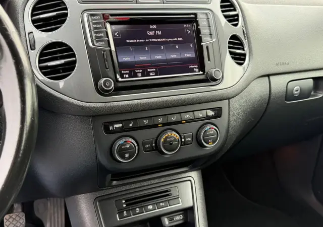 VOLKSWAGEN Tiguan 2.0 TDI DPF BlueMotion Technology Exclusive