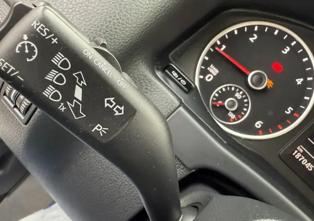 VOLKSWAGEN Tiguan 2.0 TDI DPF BlueMotion Technology Exclusive