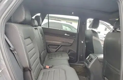 VOLKSWAGEN Atlas 