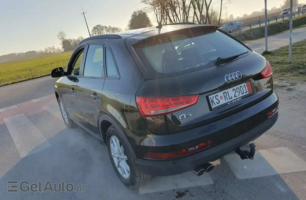 AUDI Q3 