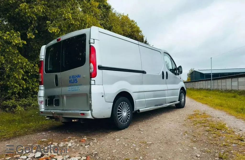 OPEL Vivaro 